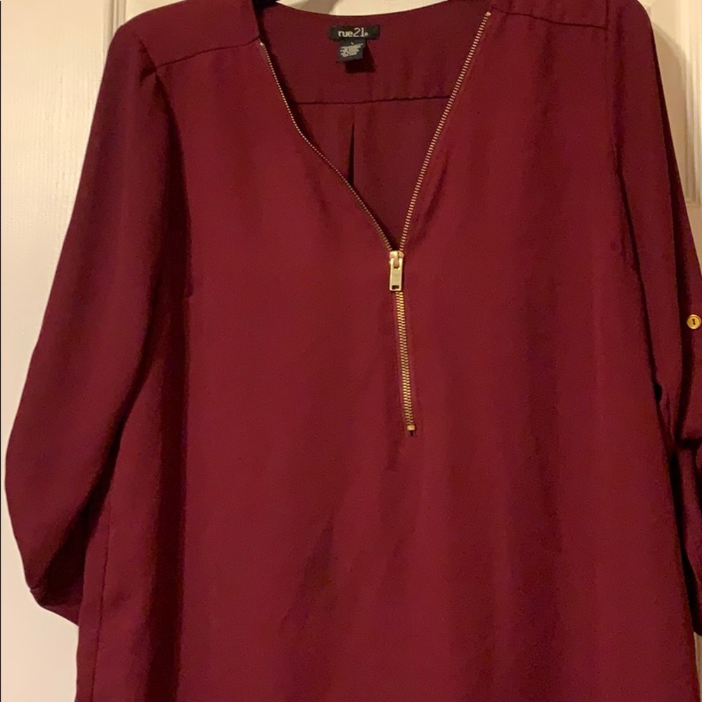 Rue 21 top